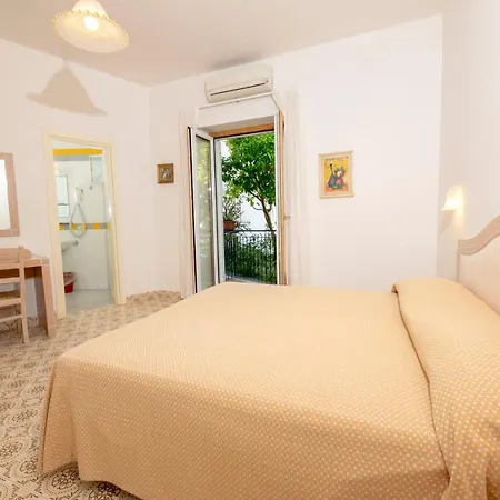 Candia Hotel