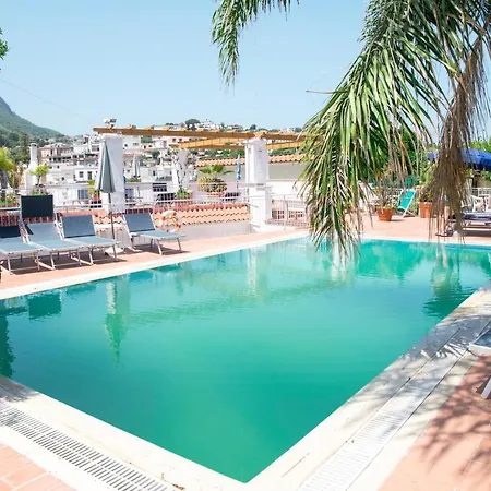 Hotel Candia 3*